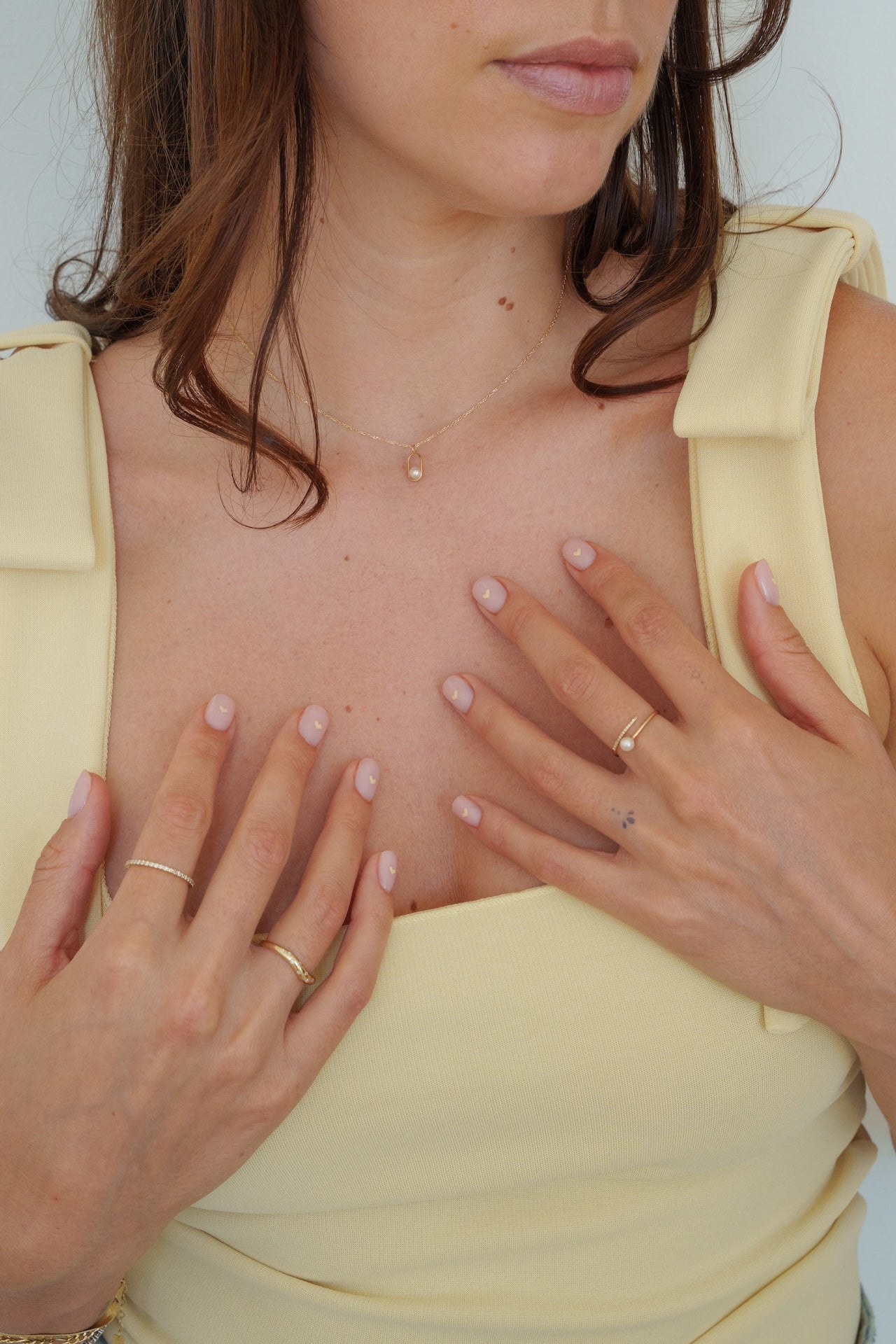 swing pearl necklace