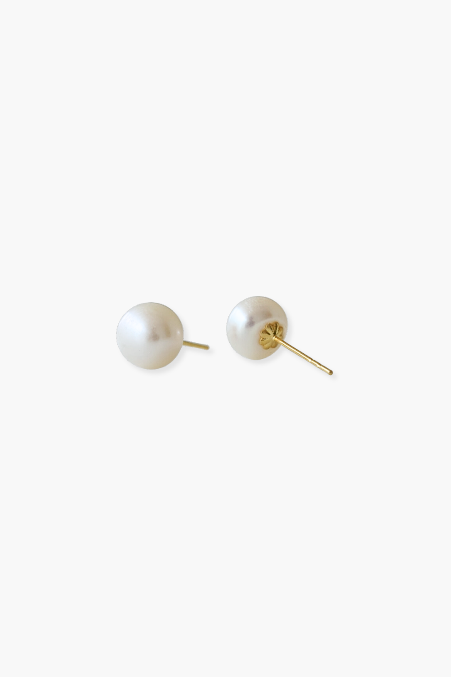 pearl studs